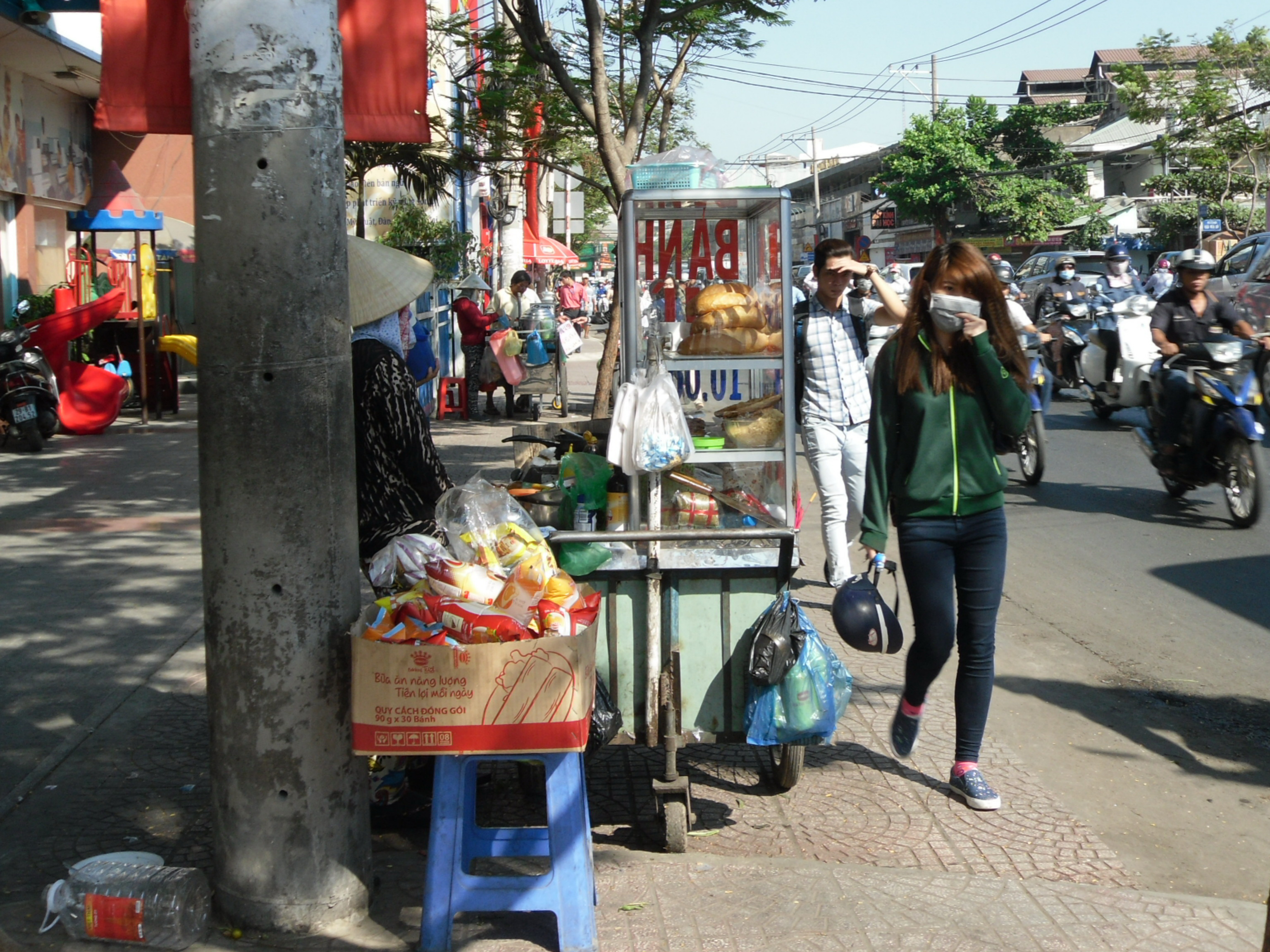 Dẹp hàng rong: Đừng ngẫu hứng, nóng vội!