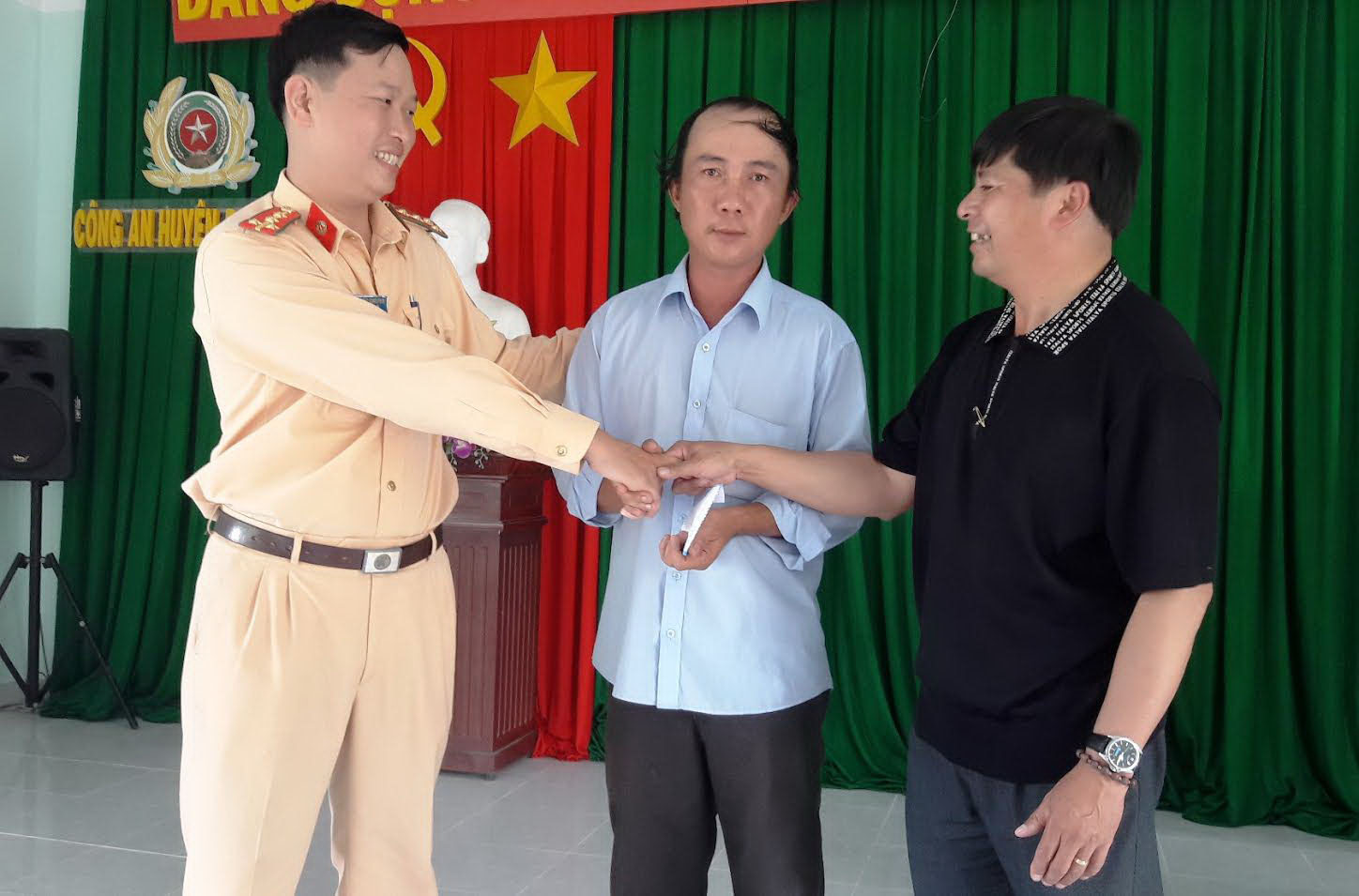 Vụ tai nạn ở đèo Bảo Lộc: Cảm ơn hai tài xế dũng cảm