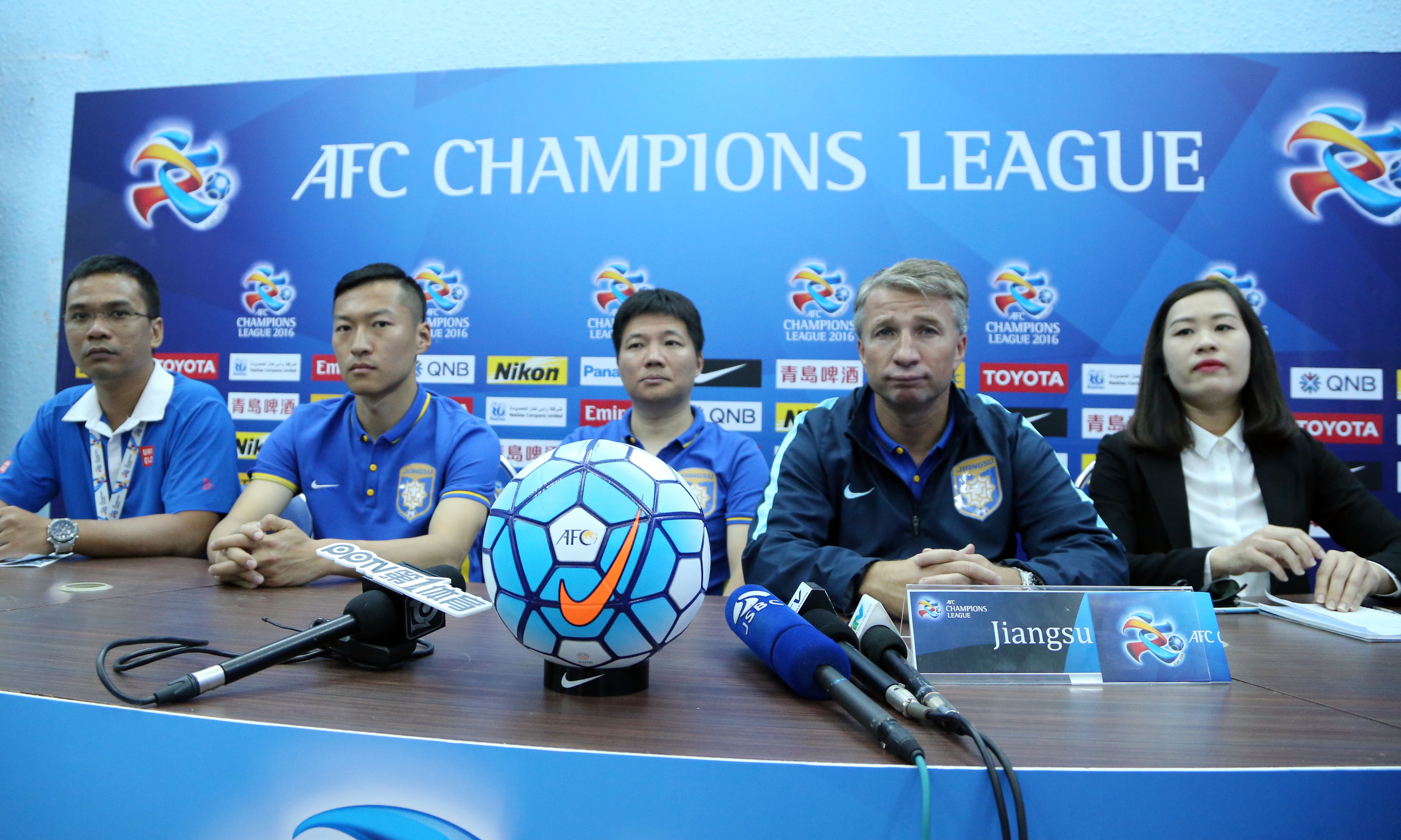 "Bom tấn" Ramires và Teixeira sẽ ra sân trận gặp B.Bình Dương