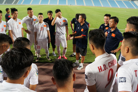 Hòa giao hữu Tajikistan, HLV U19 tự tin thắng Triều Tiên
