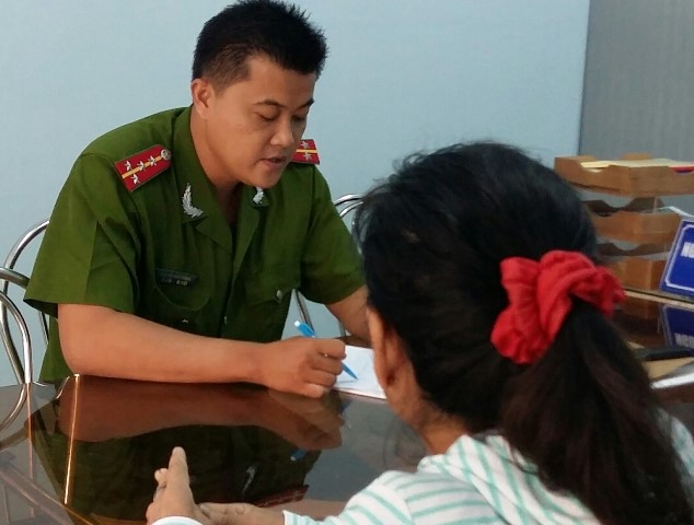 Chồng lấy 9 triệu đi tiêu, vợ hoang báo bị cướp