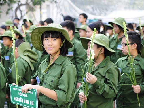 200 “chiến sĩ nhí” tham gia học kỳ trong quân đội