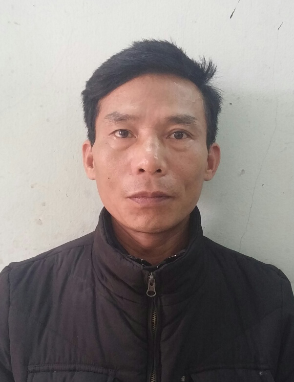Va chạm giao thông, rút kéo đâm tài xế ô tô