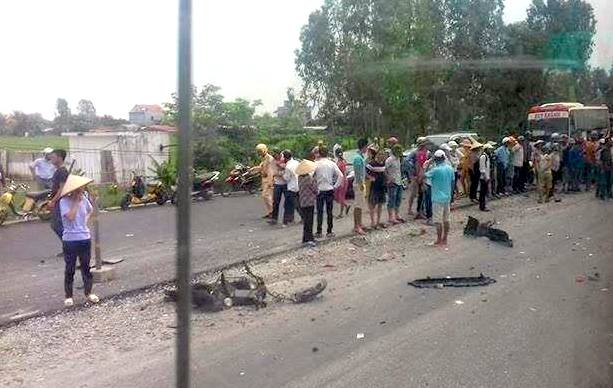 Ô tô lấn làn tông chết 2 nữ sinh, 1 nữ sinh bị thương