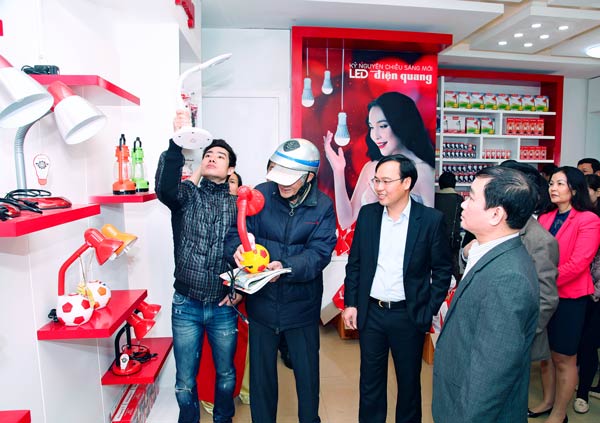 Chuỗi showroom tư vấn thiết kế chiếu sáng miễn phí