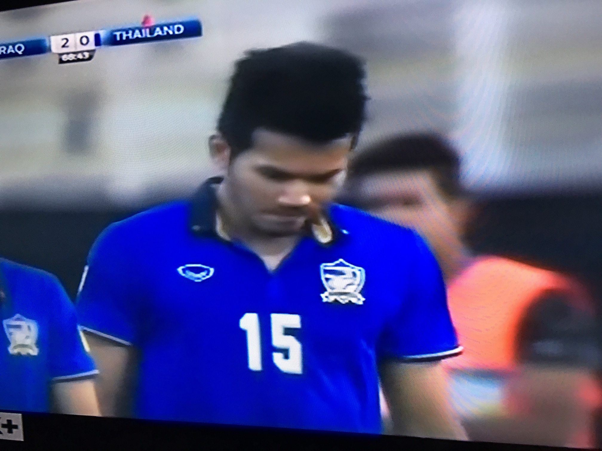 Mất người vì đánh nguội, Thái Lan dẫn đầu World Cup về "thẻ đỏ"