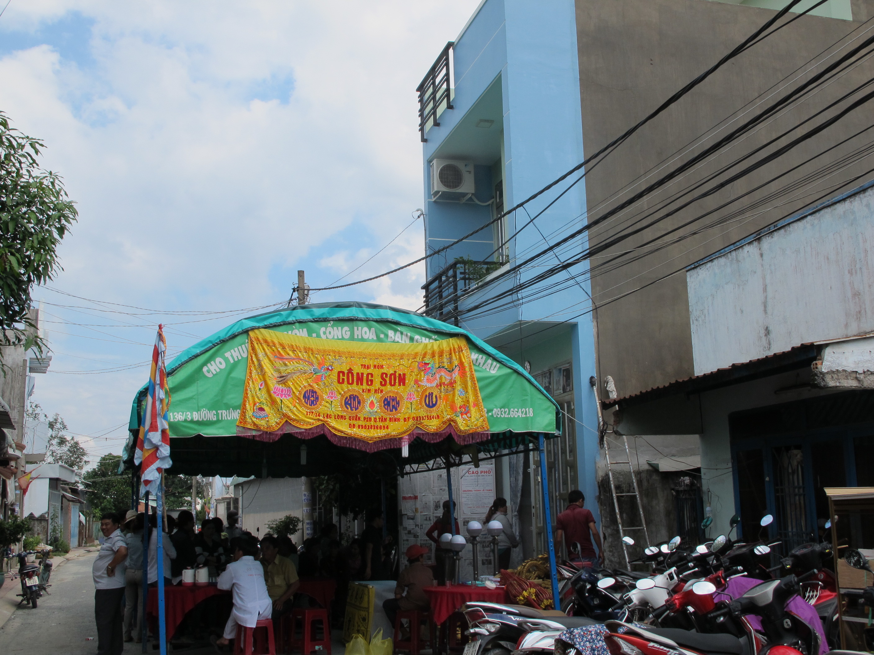 Truy lùng hung thủ sát hại dã man nữ chủ tiệm tạp hóa