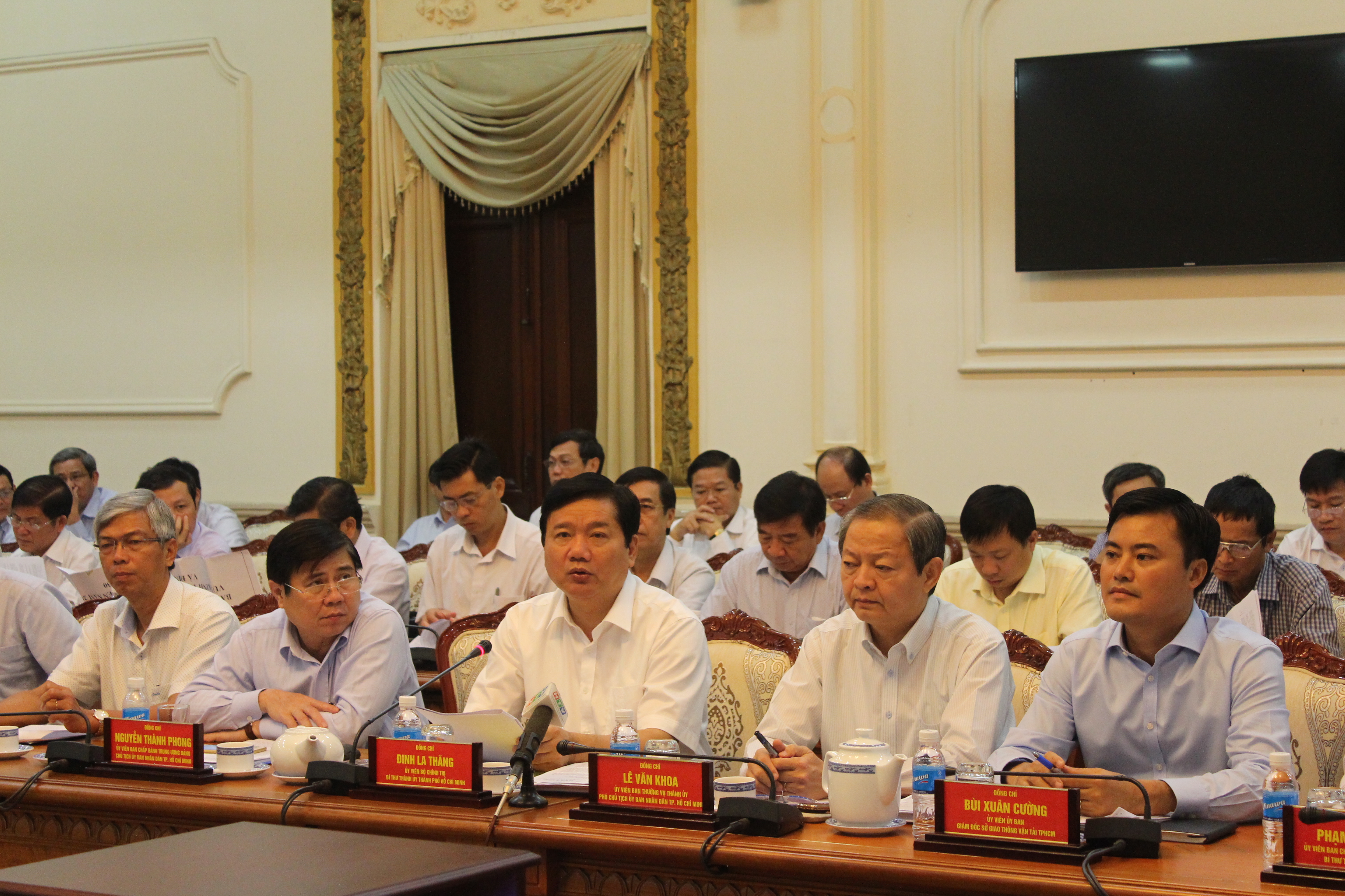 Bí thư Thăng: “Kết nối giao thông vẫn còn theo lợi ích địa phương”