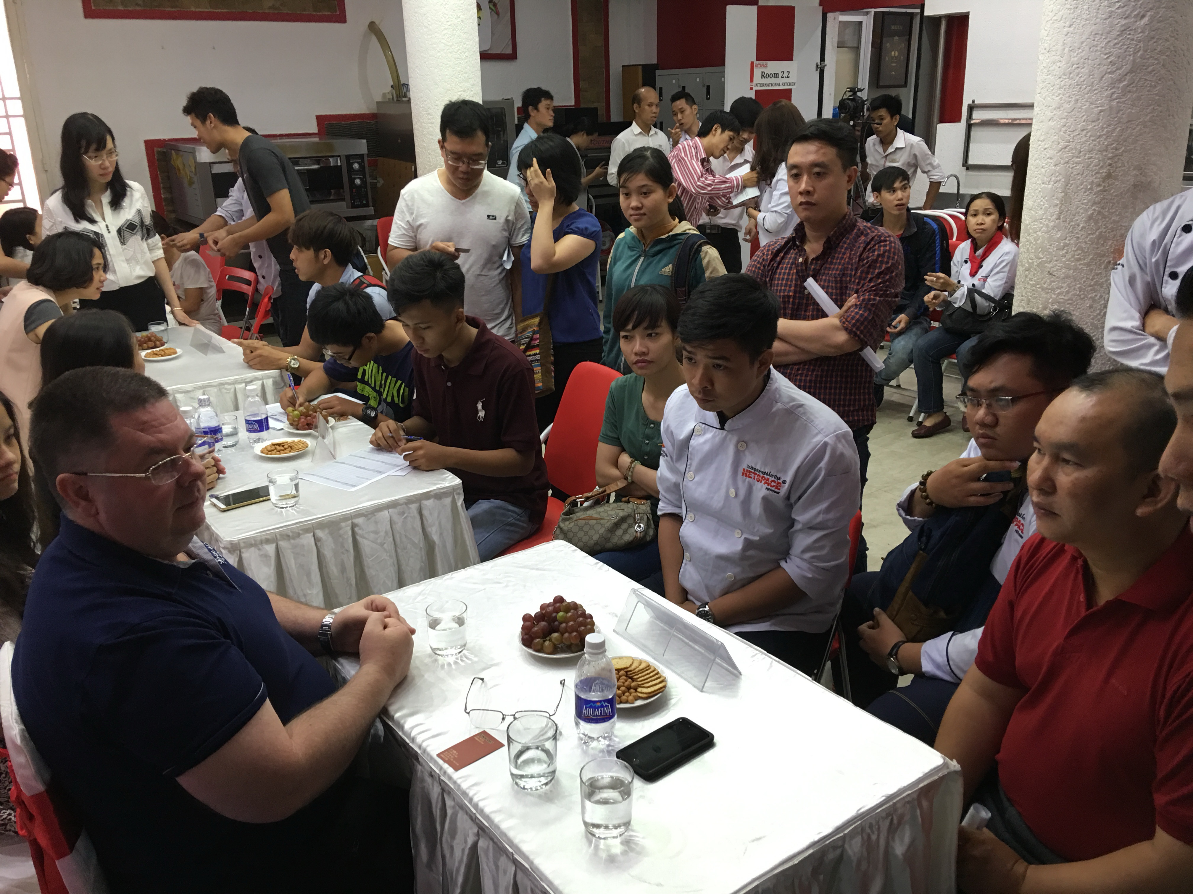 Nghề bếp đang "hút" nhân lực