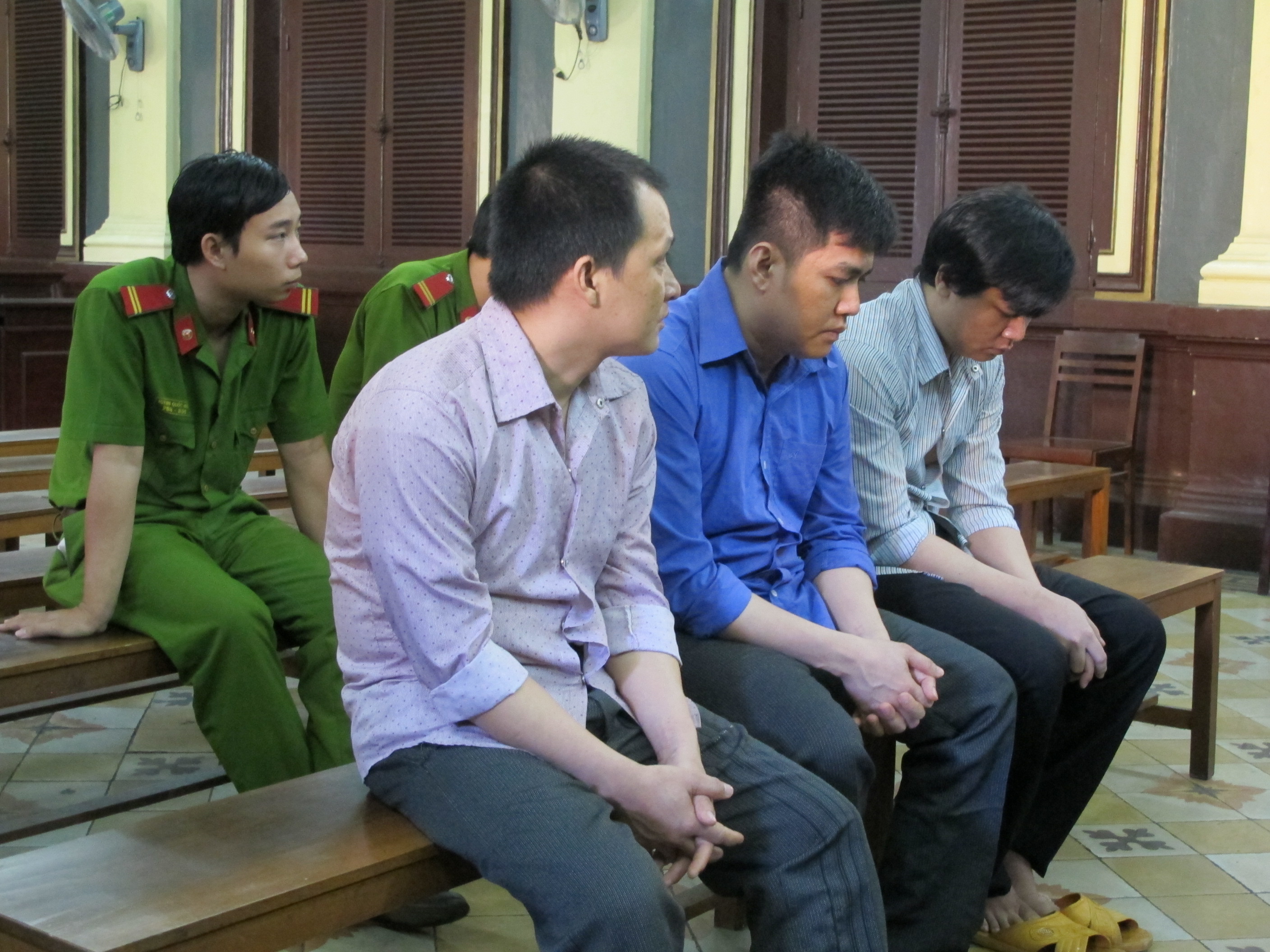 Tham ô, 3 cựu nhân viên BV Nhi Đồng 1 xộ khám