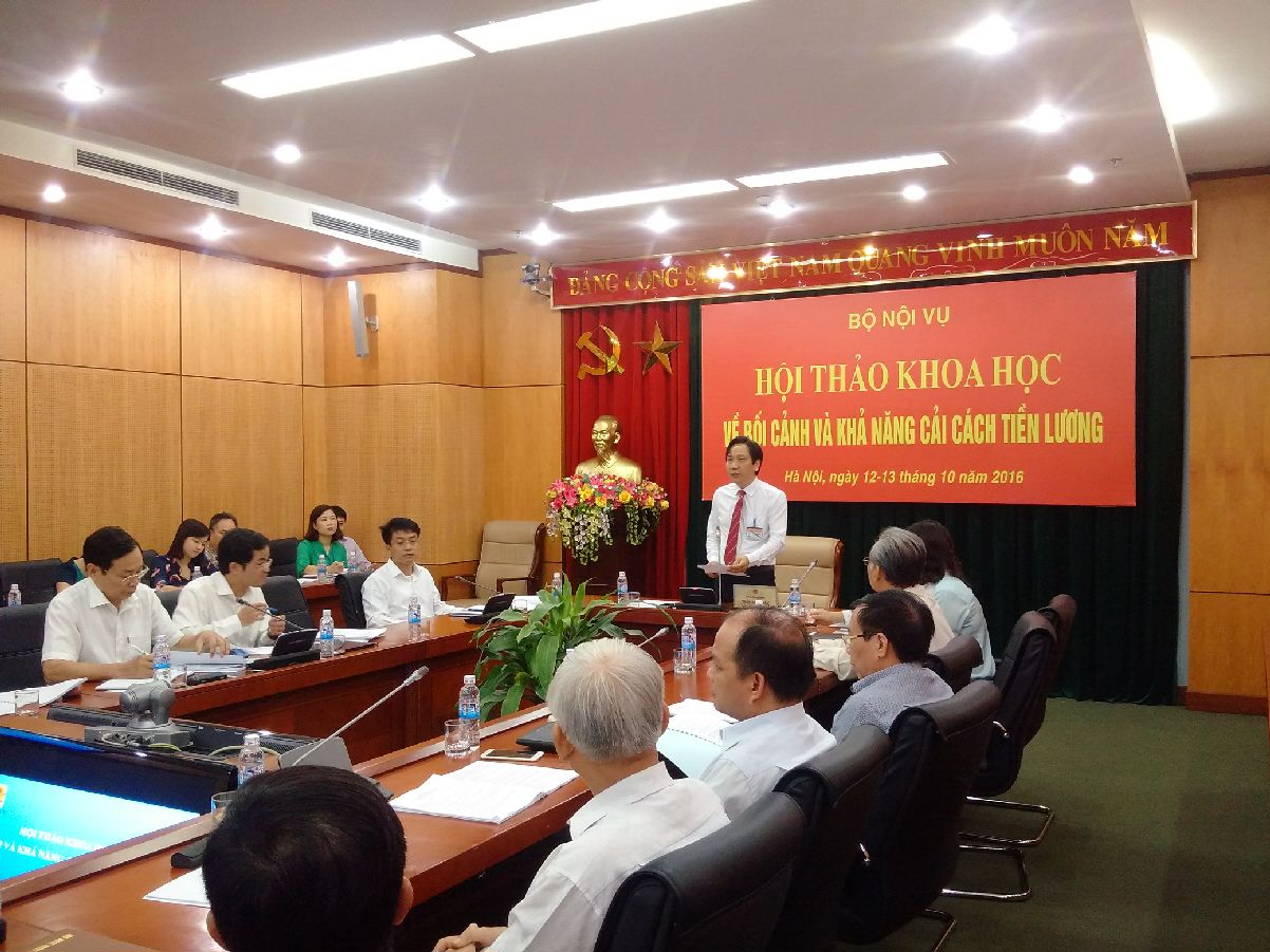 Thứ trưởng Bộ Nội vụ Trần Anh Tuấn chủ trì cuộc hội thảo