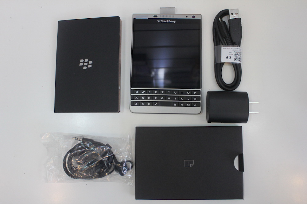 Blackberry Passport Silver giảm giá sốc