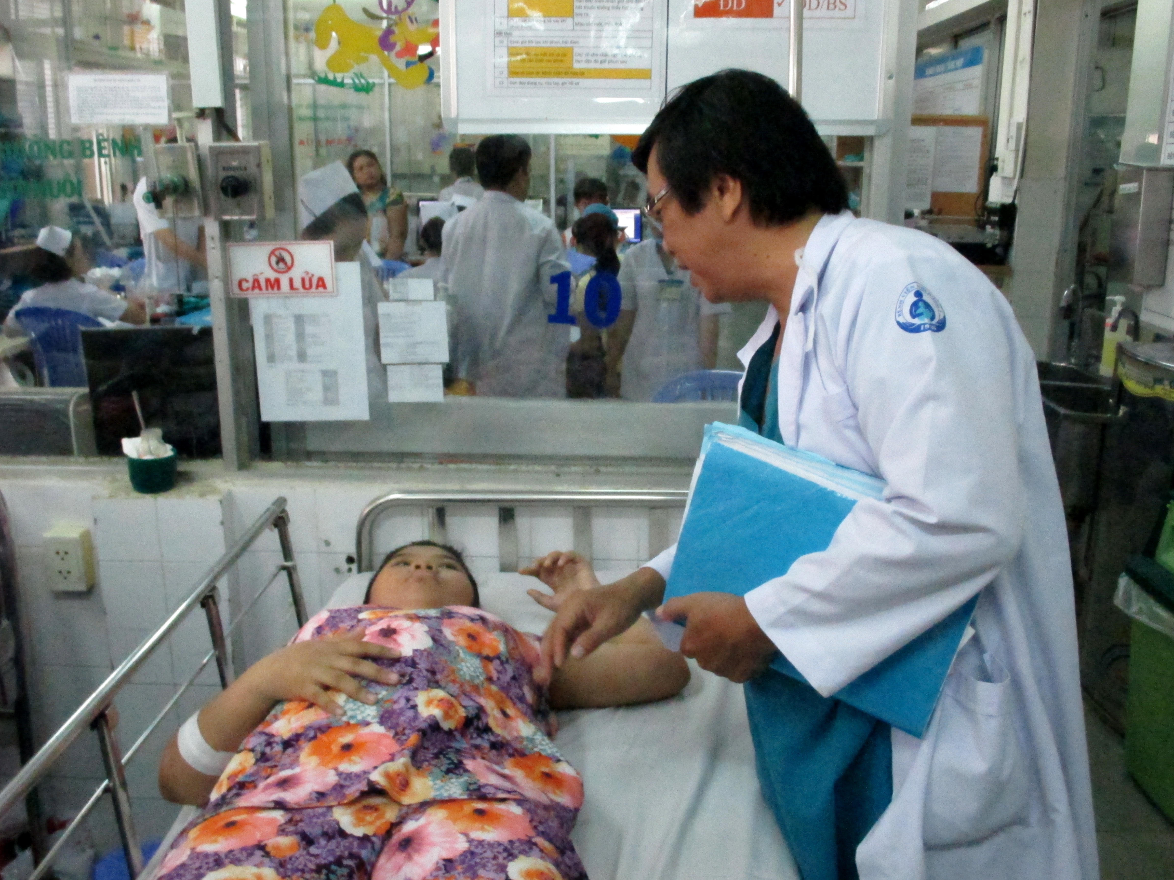 Tử thần rình rập bệnh nhi mắc bệnh lạ