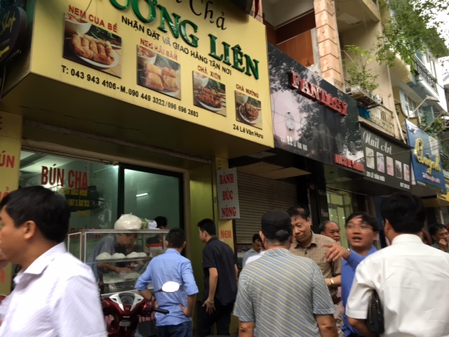 Quán bún chả Tổng thống Obama dùng bữa “cháy hàng”