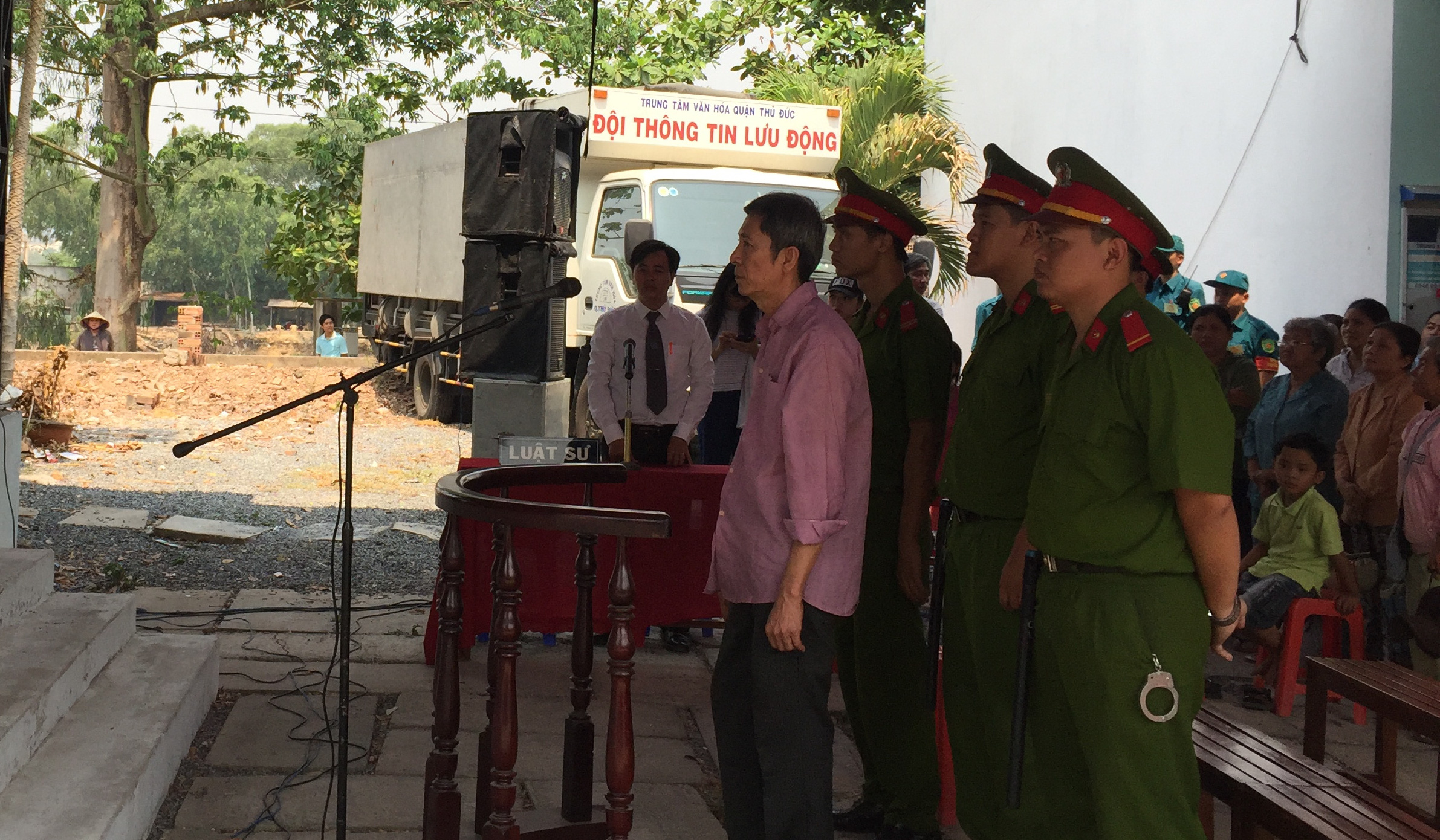 Ghen tuông, người đàn ông 62 tuổi giết vợ “hờ”