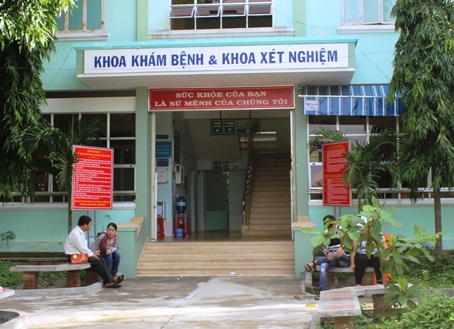 Vụ "Bệnh viện làm 6 tiếng/ngày": Giám sát việc phục vụ bệnh nhân