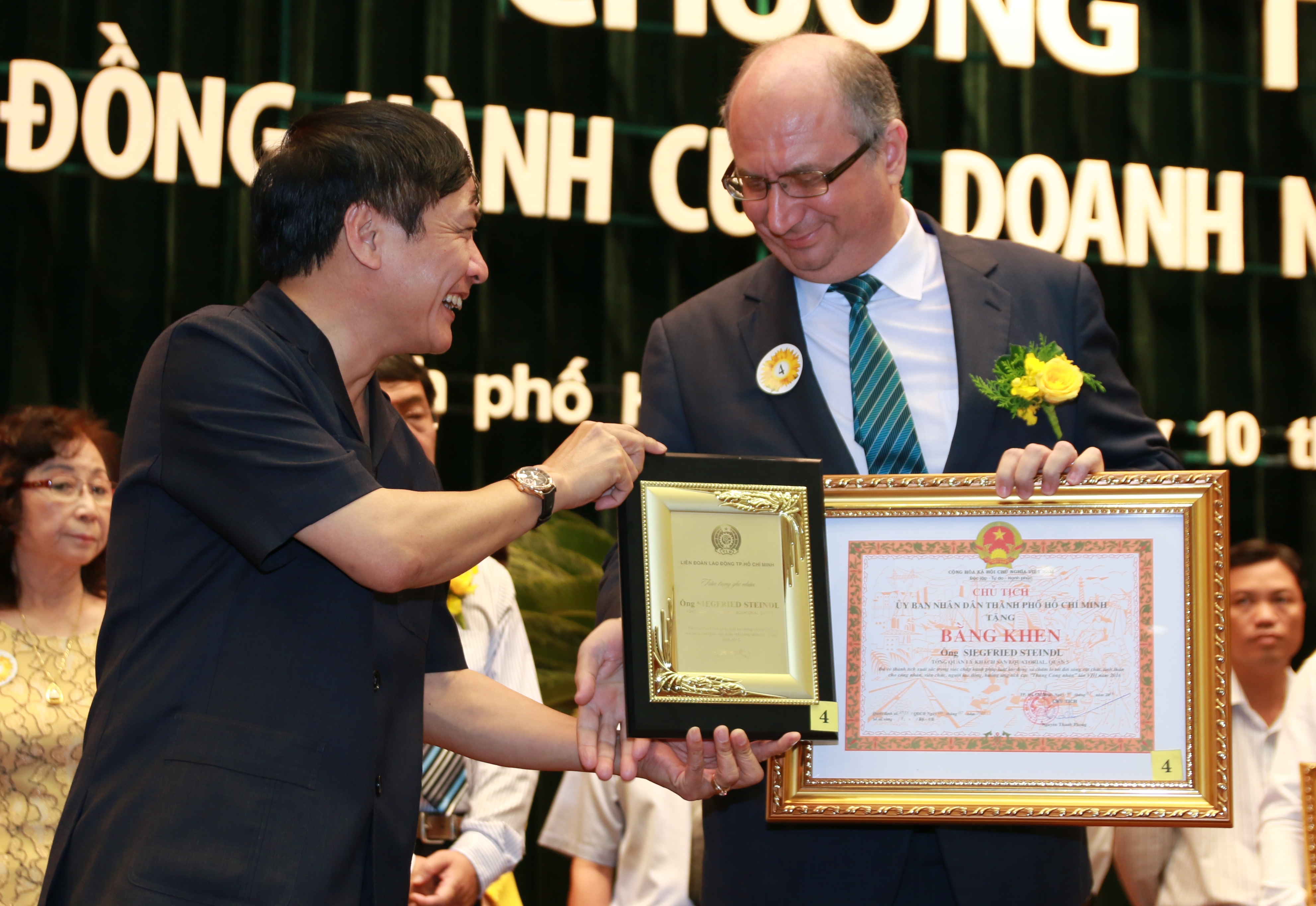 Chăm lo cho công nhân để phát triển doanh nghiệp bền vững
