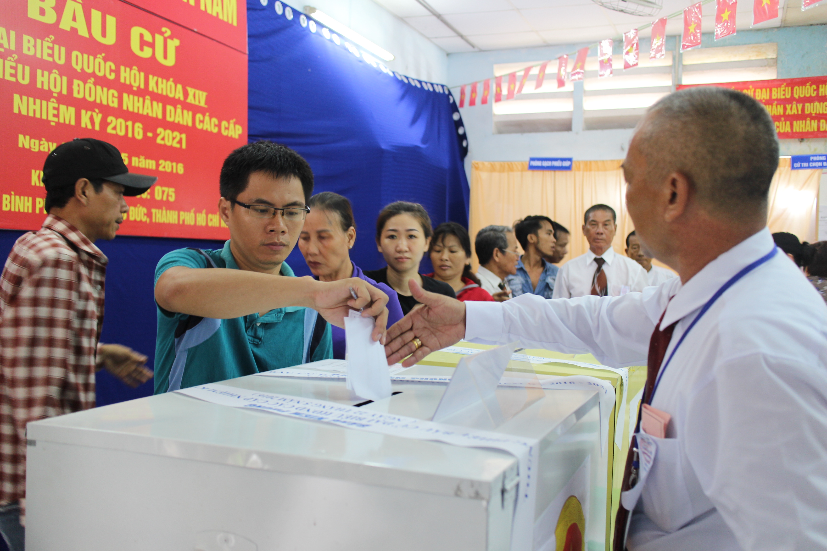 "Mong đại biểu quan tâm hơn đến đời sống công nhân"