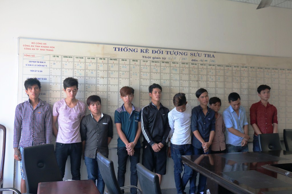 Đi trả thù không gặp, côn đồ chém bất cứ ai thấy "ngứa mắt"