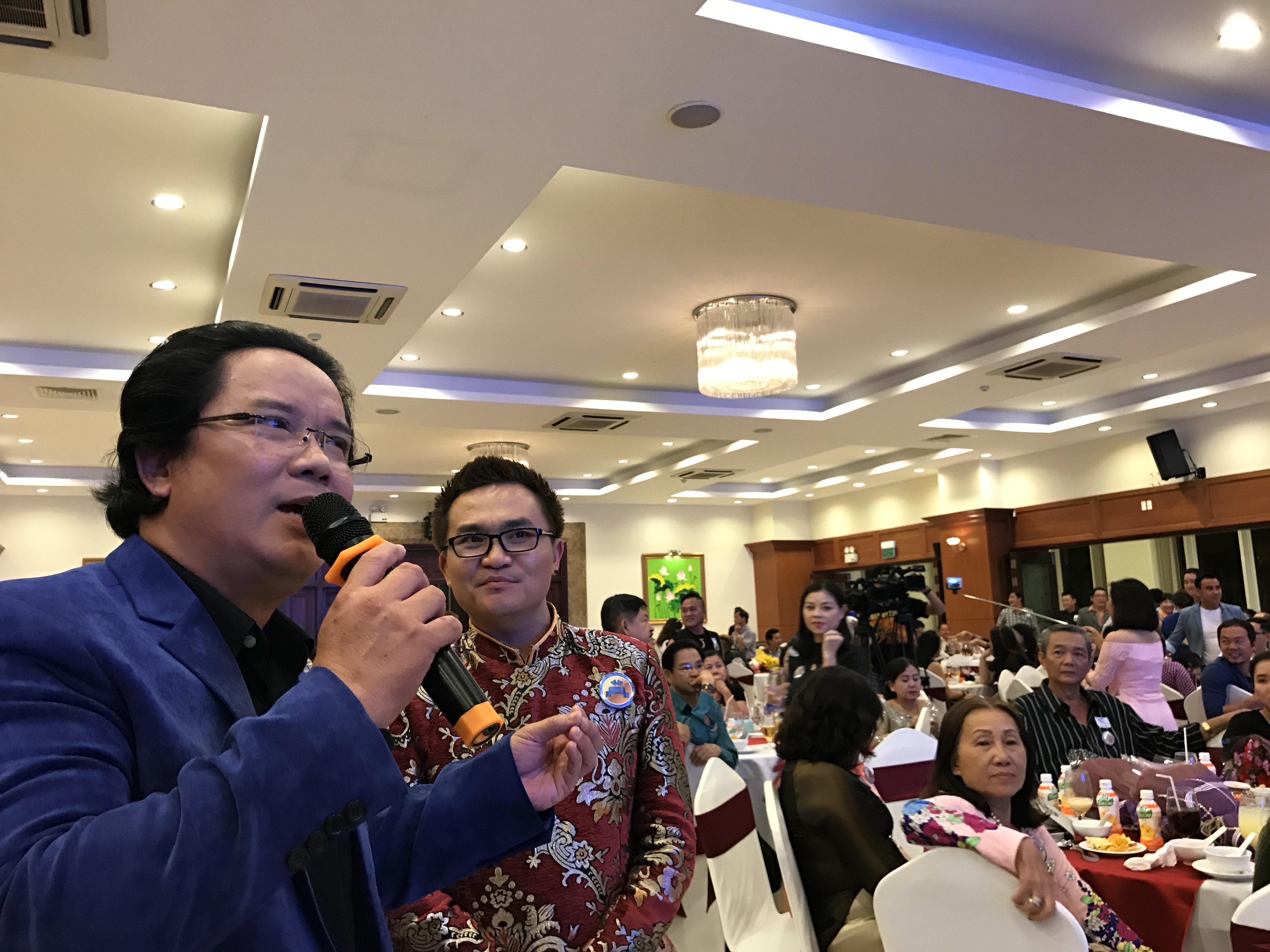 NS C&ocirc;ng Hậu v&agrave; MC Đại Nghĩa kể về thời gian kh&oacute; được học nghề v&agrave; tự h&agrave;o l&agrave; học sinh, sinh vi&ecirc;n của trường NTSK II