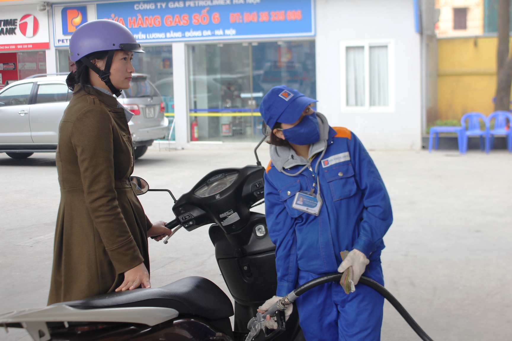 Tăng giá xăng 518 đồng/lít từ 17 giờ hôm nay 5-4