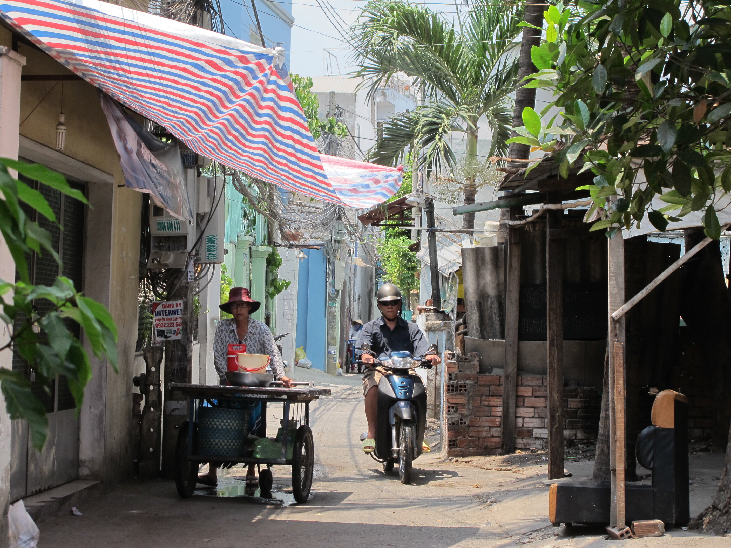 TP HCM: Quay lại chỗ anh bị đánh, em bị đâm chết