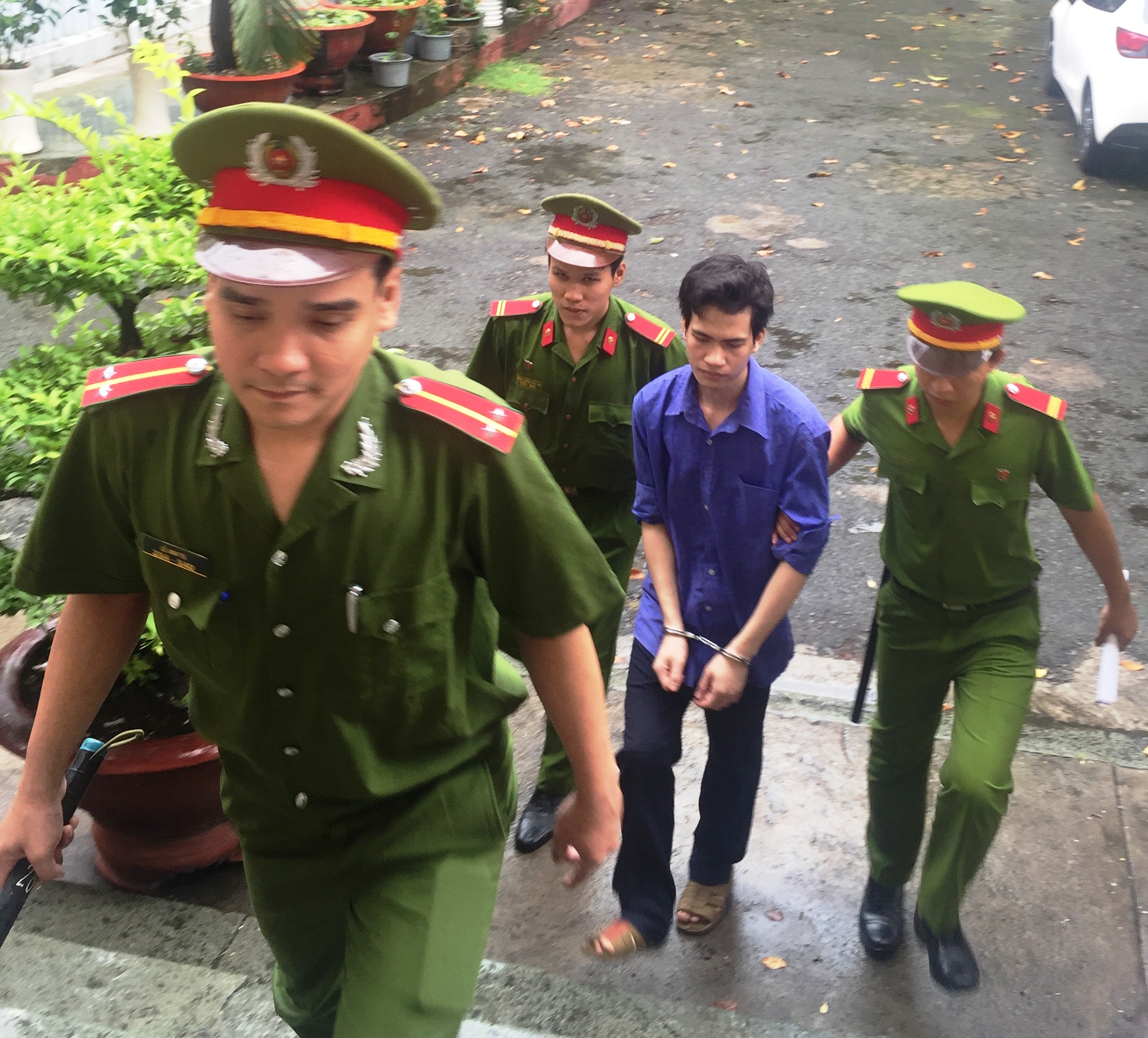 Lên cơn tâm thần, thiêu sống đồng nghiệp
