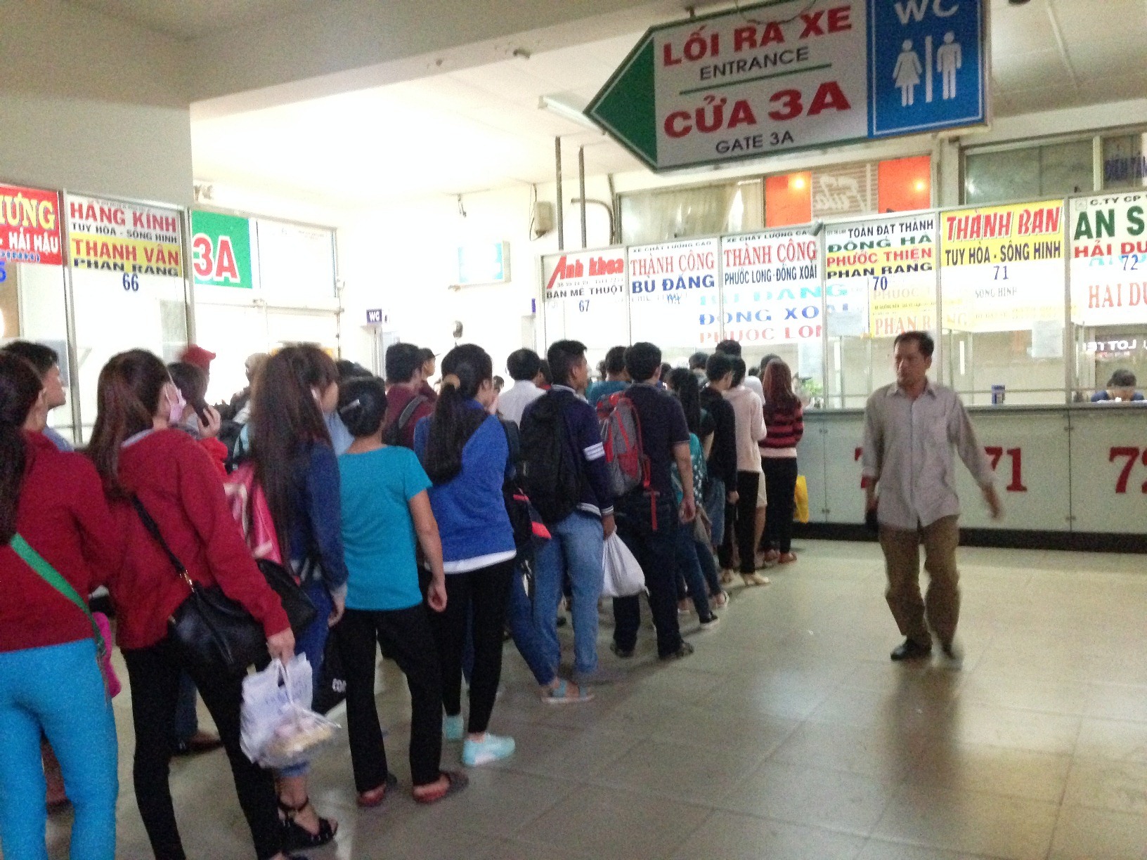 Các bến xe TP HCM không tăng giá vé dịp lễ 2-9