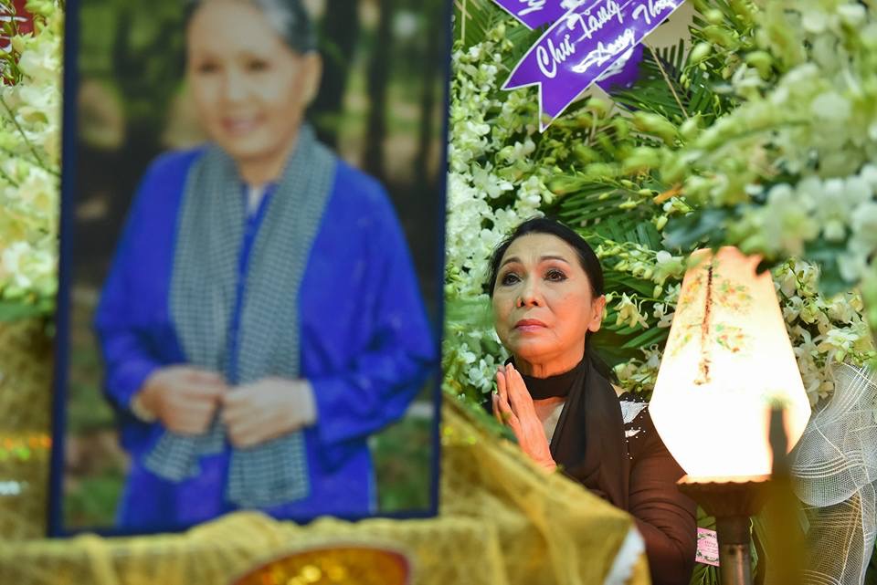 
NSND Bạch Tuyết tiễn biệt sầu nữ
