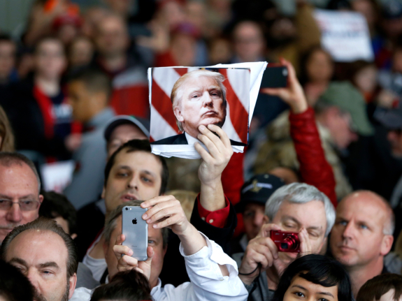 Nhiệm kỳ Tổng thống Trump là "rủi ro toàn cầu"