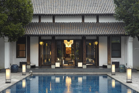 Chiêm ngưỡng cơ ngơi hoành tráng của tỉ phú Thái Lan