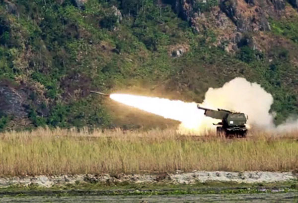 Mỹ - Philippines bắn tên lửa “dằn mặt” Trung Quốc