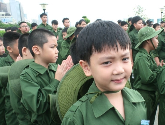 Hình ảnh dễ thương của các chiến sĩ nhí tham gia khóa huấn luyện Học kỳ trong Quân đội- Ảnh 8.