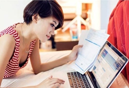 Mua sắm trực tuyến “qua mặt” mua sắm truyền thống