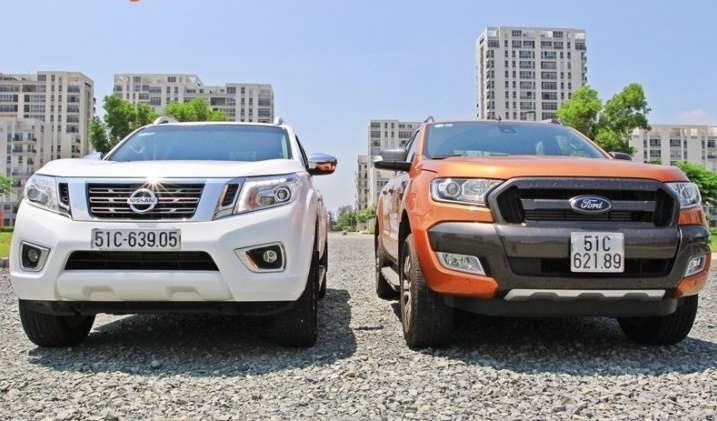 So sánh Nissan NP300 Navara và Ford Ranger 2015