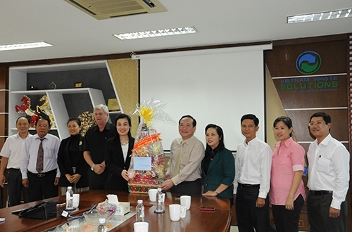 Thăm kiều bào tiêu biểu trên địa bàn TP HCM