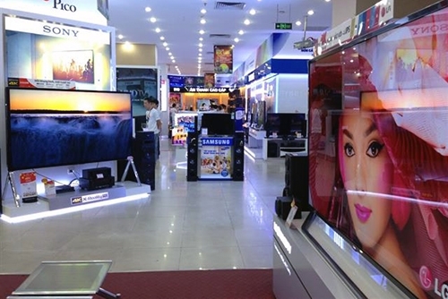 Tivi 4K giá rẻ hút khách dịp Tết
