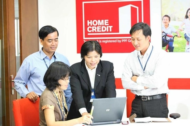 Home Credit chúc mừng khách hàng trúng thưởng