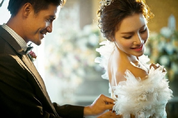 Lạnh người khi gặp lại mối tình đầu trong buổi lễ đính hôn
