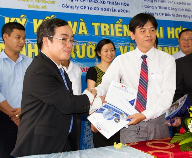 TEC ký hợp tác đào tạo nhân lực với 11 doanh nghiệp
