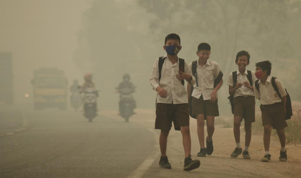 Khói mù Indonesia “giết hơn 100.000 người”
