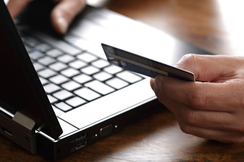 Hacker tấn công mạnh vào ứng dụng tài chính