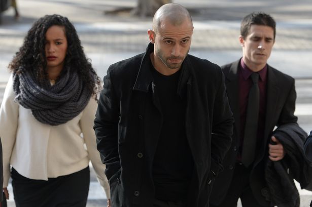 Mascherano bị phạt 1 năm tù vì tội trốn thuế