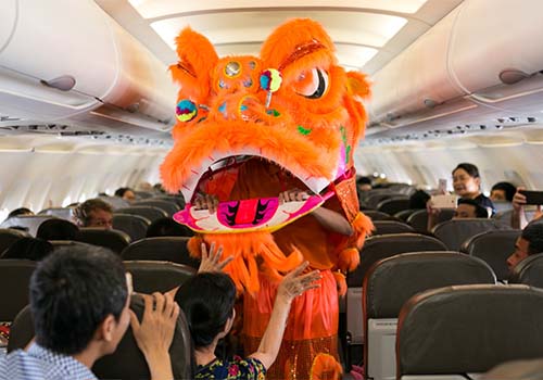 Hành khách phá cỗ trung thu cùng Jetstar Pacific