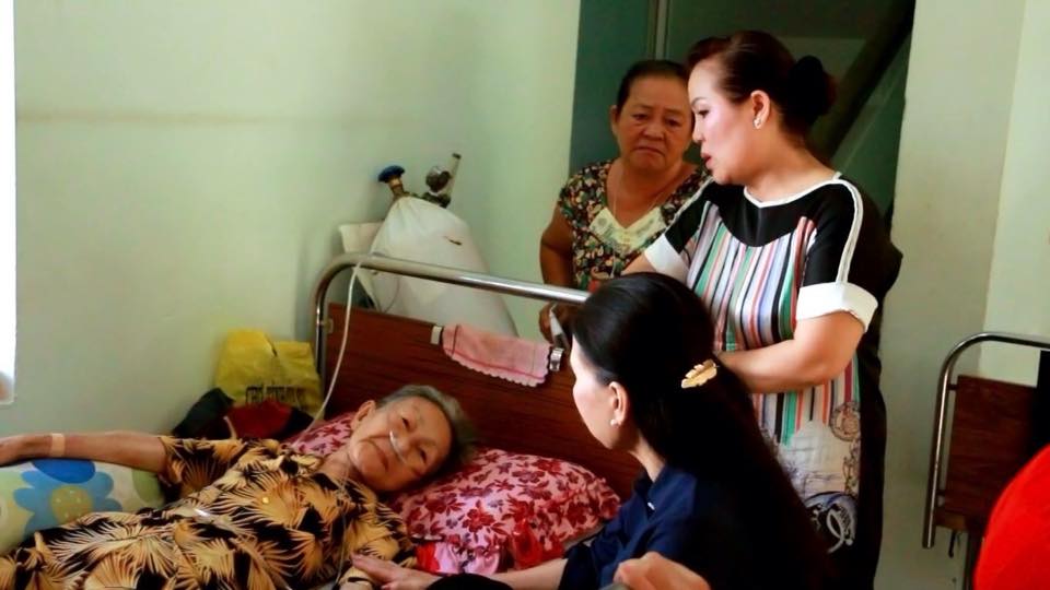 Vợ tác giả vở "Tướng cướp Bạch Hải Đường" cần tiền đặt máy trợ tim