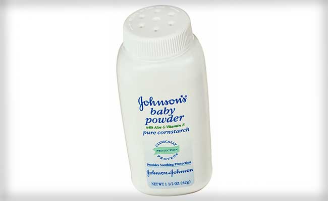 Một sản phẩm phấn bột em bé của tập đoàn Johnson & Johnson. Ảnh: NDTV