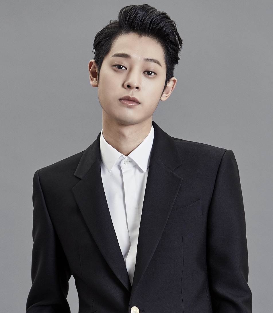
Nam ca sĩ ki&ecirc;m DJ Jung Joon Young
