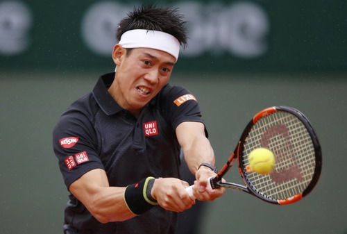 Nishikori hoãn thắng vì mưa, Kyrgios lại gây sự ở Paris