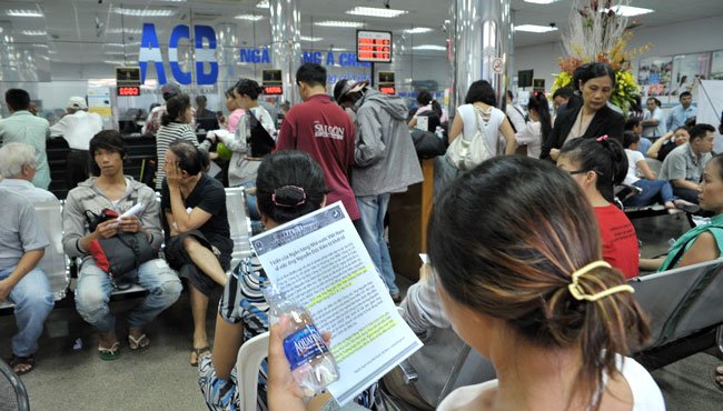 Ngành ngân hàng thoát cơn “sinh tử”