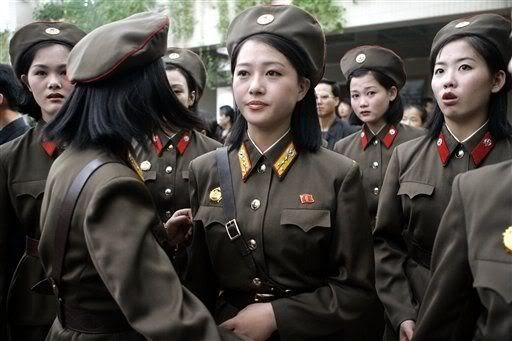 Triều Tiên kêu gọi trẻ em "liều mình" bảo vệ ông Kim Jong-un